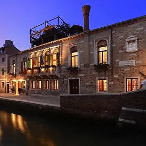 Palazzetto Madonna Venecia